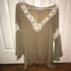 BOUTIQUE barely worn Tan lace trim tunic/shirt